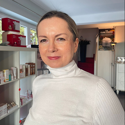 Carmen Jatsch, Kosmetikerin im Kosmetikinstitut Steinbrecher